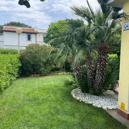 Claudia A 400m Dal Mare Porto Recanati