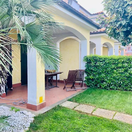 Claudia A 400m Dal Mare Διαμέρισμα Porto Recanati